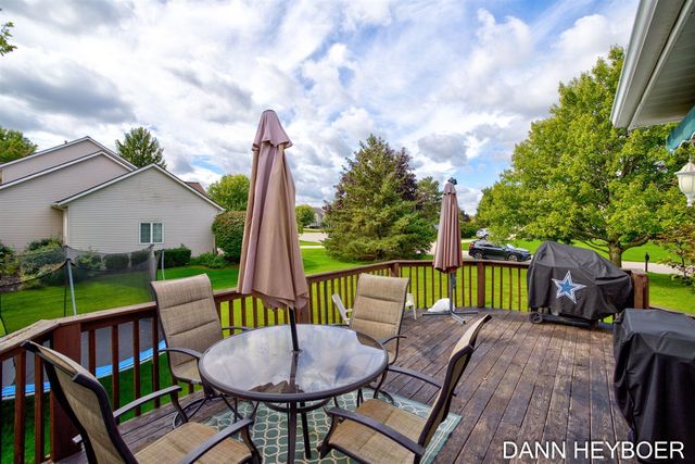 7044 Summit Hill Court, Caledonia, MI 49316