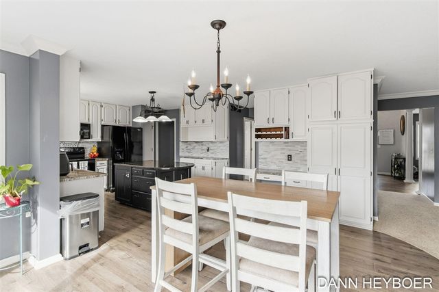7044 Summit Hill Court, Caledonia, MI 49316