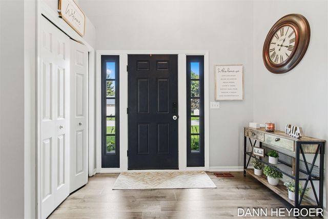 7044 Summit Hill Court, Caledonia, MI 49316