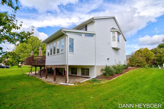 7044 Summit Hill Court, Caledonia, MI 49316