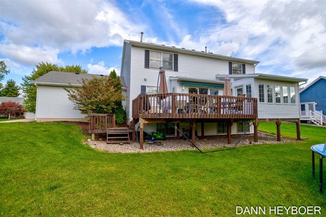 7044 Summit Hill Court, Caledonia, MI 49316