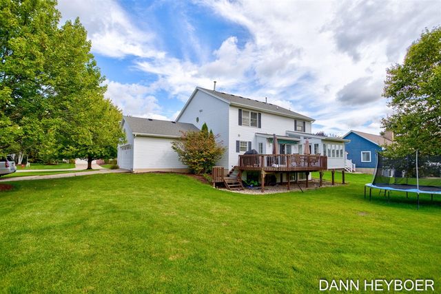 7044 Summit Hill Court, Caledonia, MI 49316