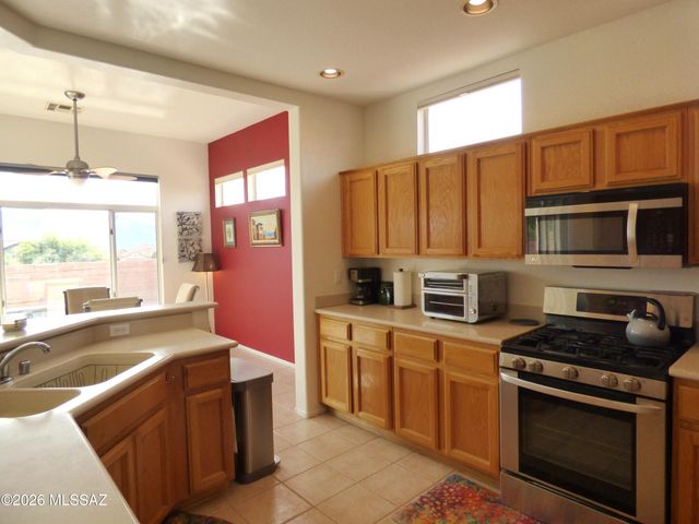 14256 N Greenspun Place, Oro Valley, AZ 85755