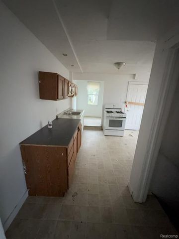 12316 Northlawn Street, Detroit, MI 48204