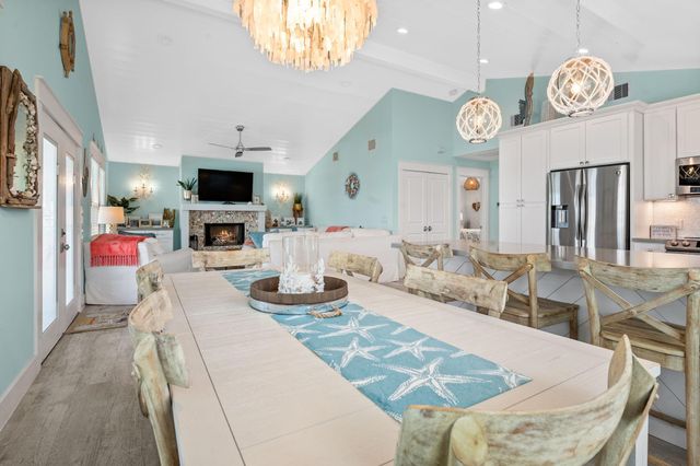 3811 Brewster Key Drive, Galveston, TX 77554