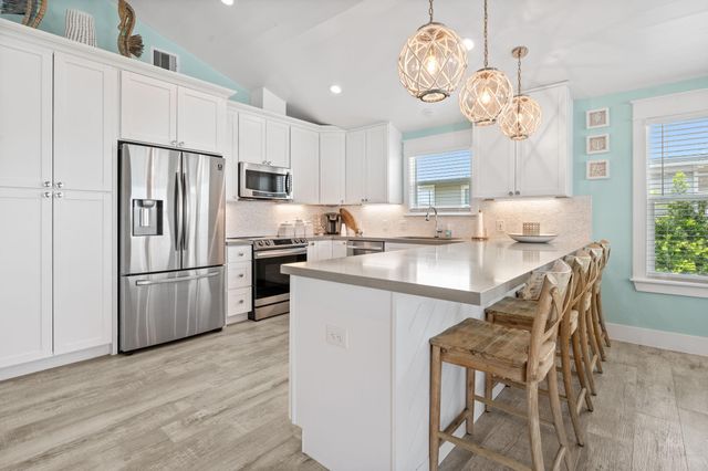 3811 Brewster Key Drive, Galveston, TX 77554
