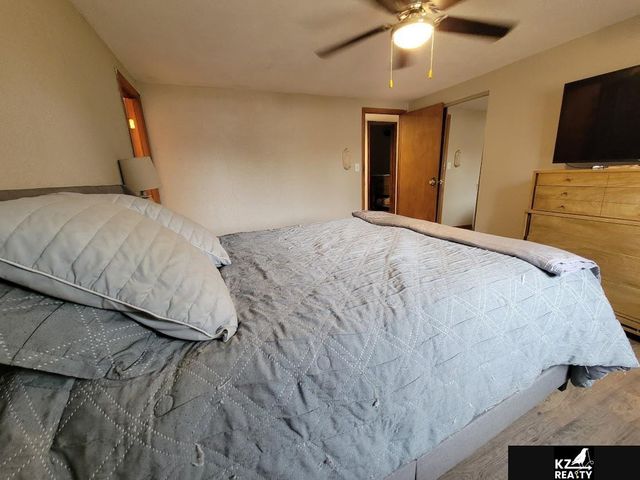 2 South Shore Drive, Columbus, NE 68428