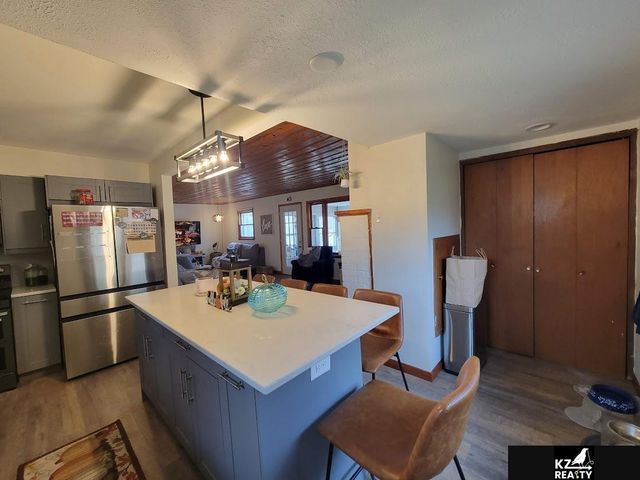 2 South Shore Drive, Columbus, NE 68428