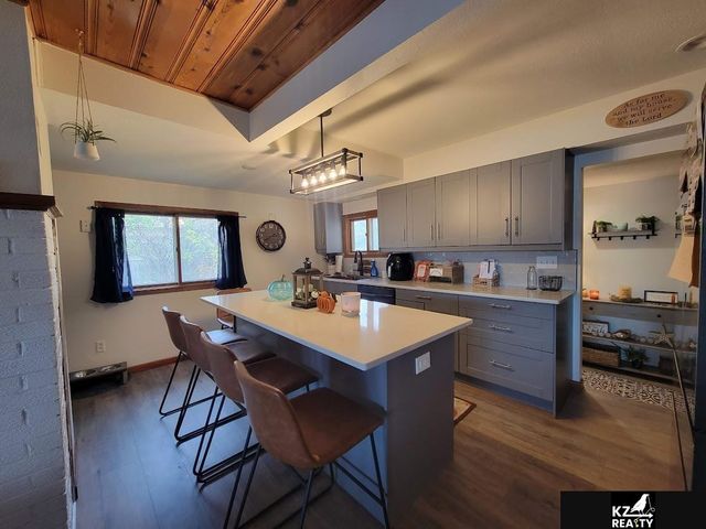 2 South Shore Drive, Columbus, NE 68428