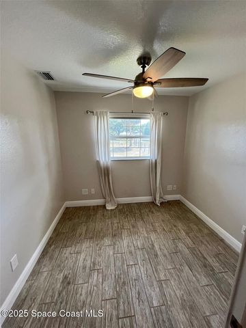 704 Osmosis Drive SW, Palm Bay, FL 32908