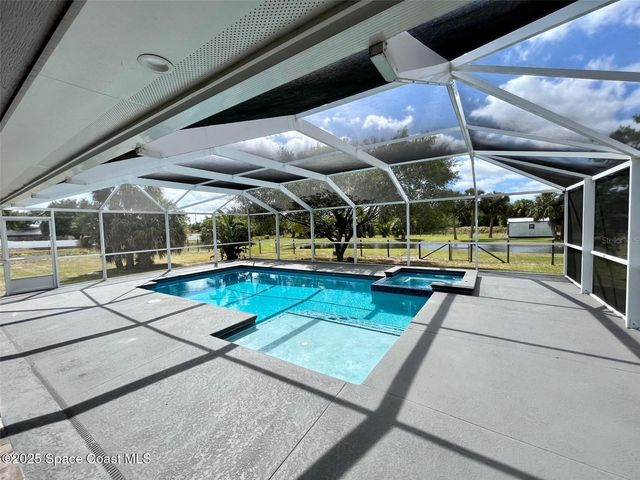 704 Osmosis Drive SW, Palm Bay, FL 32908