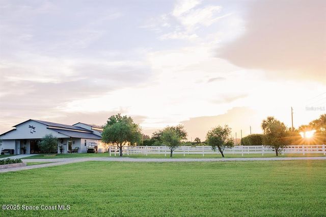 704 Osmosis Drive SW, Palm Bay, FL 32908