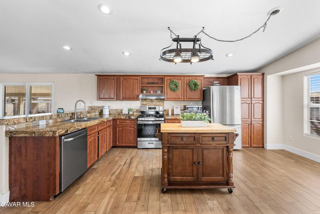 2454 Jefferies Street, Rosamond, CA 93560