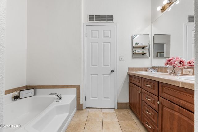 2454 Jefferies Street, Rosamond, CA 93560