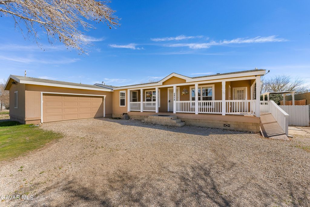 2454 Jefferies Street, Rosamond, CA 93560