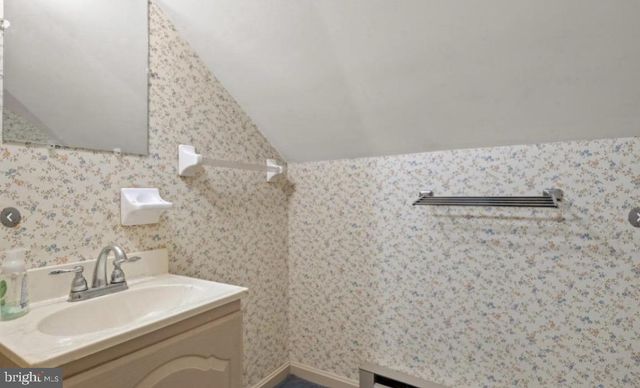 923 ROHRERSTOWN RD, Lancaster, PA 17601