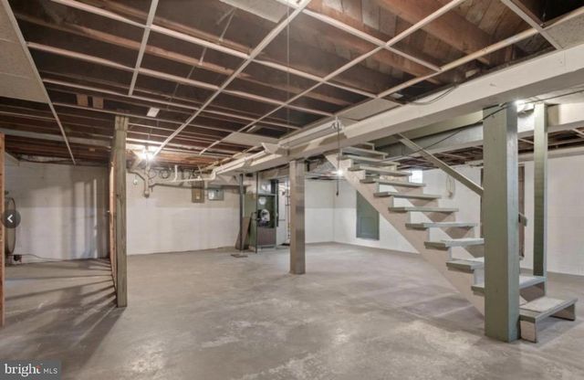 923 ROHRERSTOWN RD, Lancaster, PA 17601