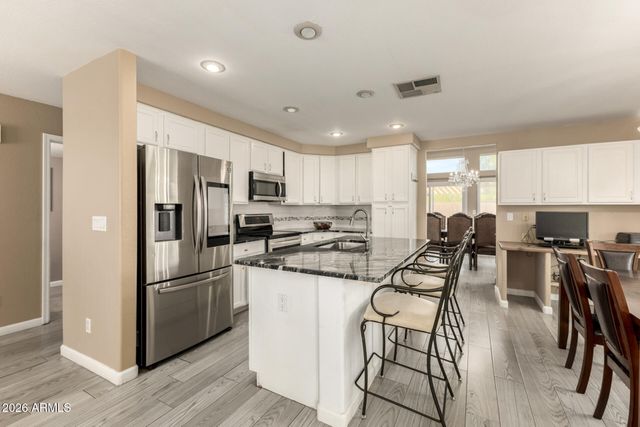 12125 N 68TH Lane, Peoria, AZ 85345