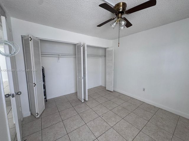 1725 W 60th St F222, Hialeah, FL 33012