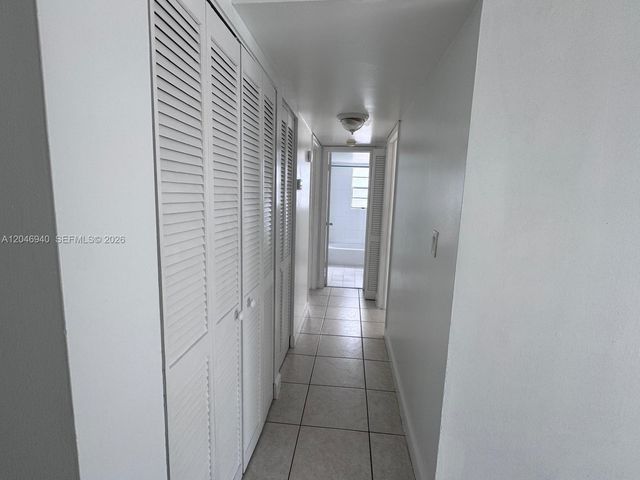 1725 W 60th St F222, Hialeah, FL 33012