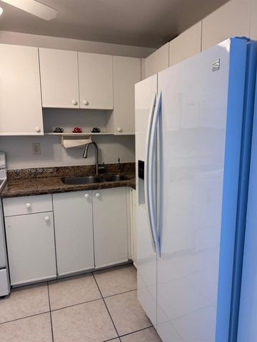 1725 W 60th St F222, Hialeah, FL 33012