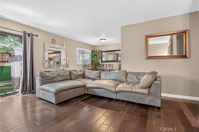21333 Lassen 7B, Chatsworth, CA 91311