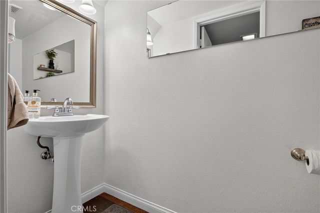 21333 Lassen 7B, Chatsworth, CA 91311