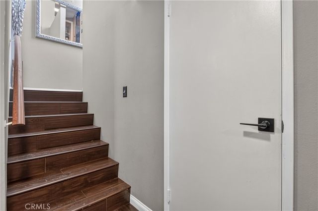 21333 Lassen 7B, Chatsworth, CA 91311