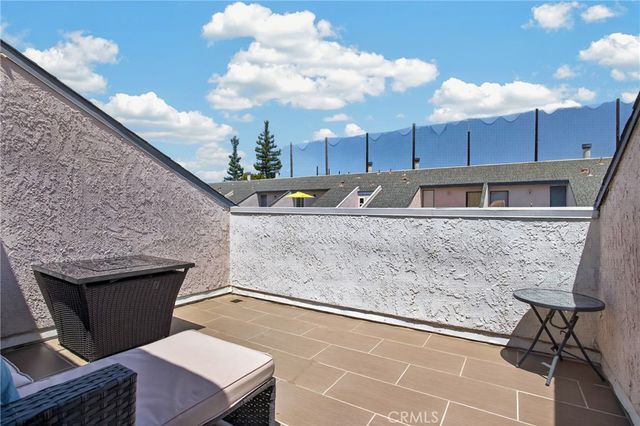 21333 Lassen 7B, Chatsworth, CA 91311