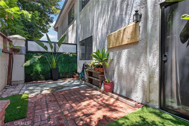 21333 Lassen 7B, Chatsworth, CA 91311