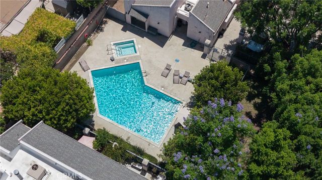 21333 Lassen 7B, Chatsworth, CA 91311