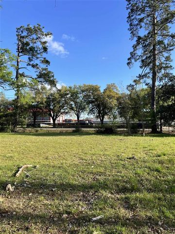 800 W 4th Street, Dequincy, LA 70633