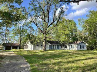 800 W 4th Street, Dequincy, LA 70633
