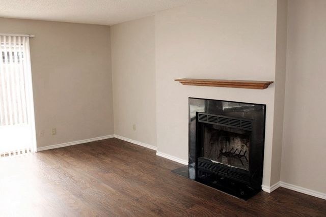 1725 E Grauwyler Road 138, Irving, TX 75061