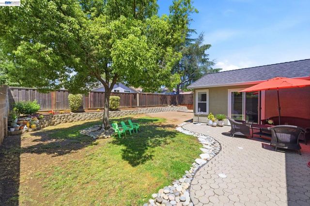 3035 Hudson Dr, Brentwood, CA 94513