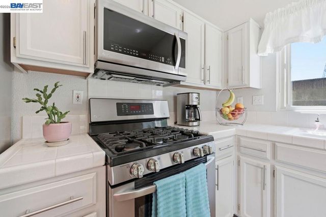 3035 Hudson Dr, Brentwood, CA 94513