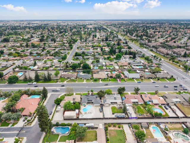 7916 Olive Drive, Bakersfield, CA 93308