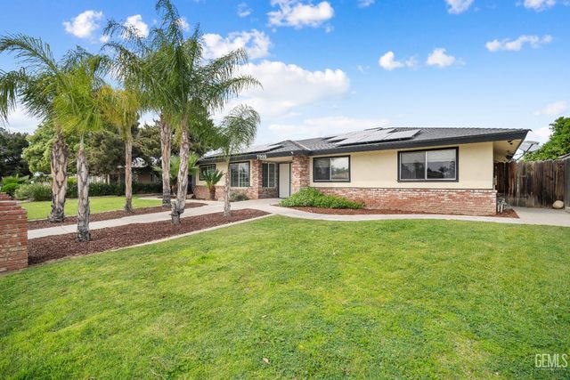 7916 Olive Drive, Bakersfield, CA 93308