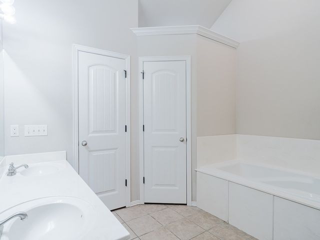 607 Keystone Street, Bentonville, AR 72712