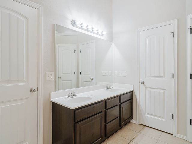 607 Keystone Street, Bentonville, AR 72712