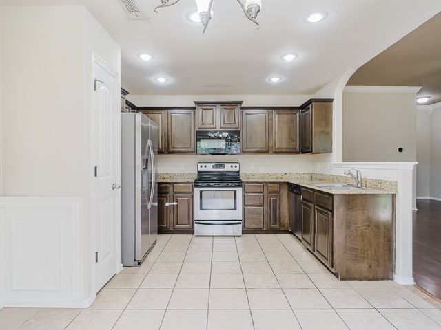607 Keystone Street, Bentonville, AR 72712
