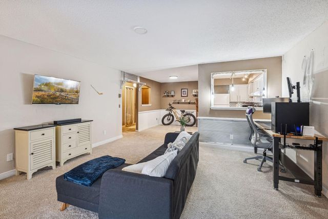 2200 Nevada Avenue S 211, Saint Louis Park, MN 55426