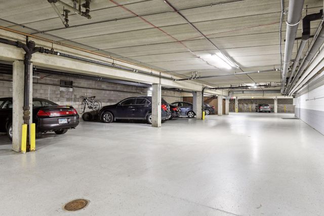 2200 Nevada Avenue S 211, Saint Louis Park, MN 55426