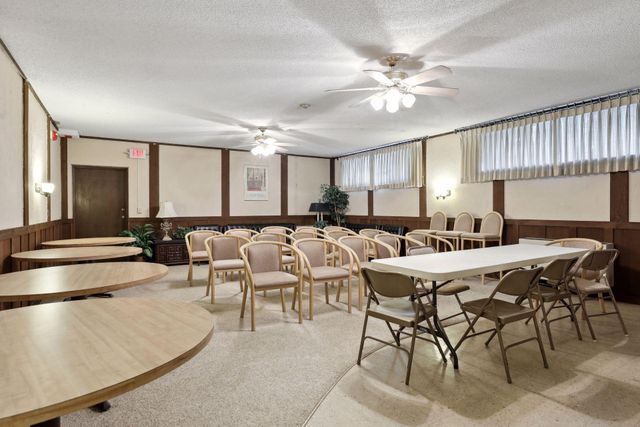 2200 Nevada Avenue S 211, Saint Louis Park, MN 55426