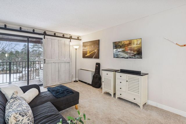 2200 Nevada Avenue S 211, Saint Louis Park, MN 55426