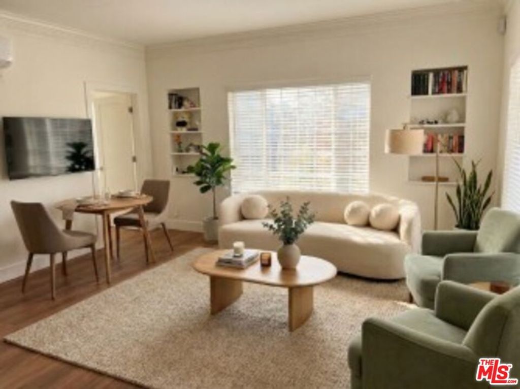 1000 S Sherbourne Drive, Los Angeles, CA 90035