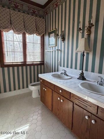 509 Bentmoor Drive, Whiteville, NC 28472