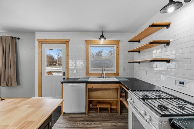 277 Grove Street, Sparta Vllg, MI 49345