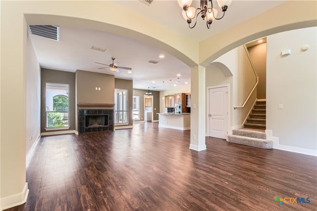 462 Stagecoach Trail, San Marcos, TX 78666
