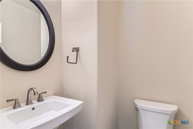 462 Stagecoach Trail, San Marcos, TX 78666
